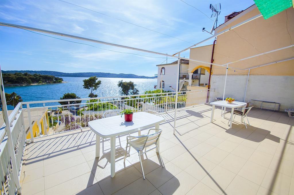 Apartment Maja Trogir Exterior photo